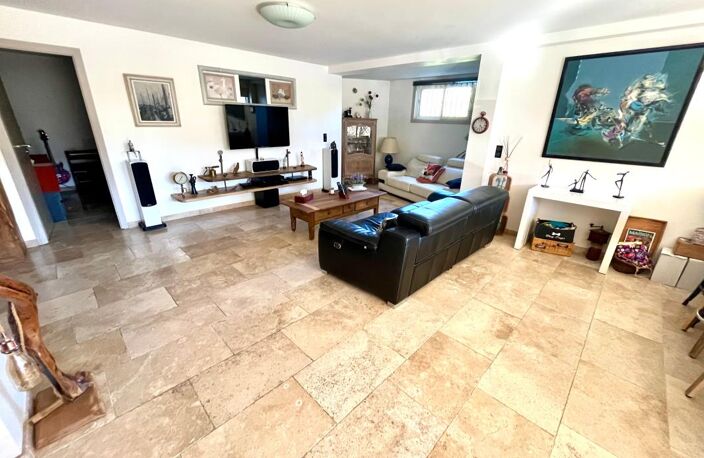 Appartement refait RDC avec terrasse au calme — photo 4