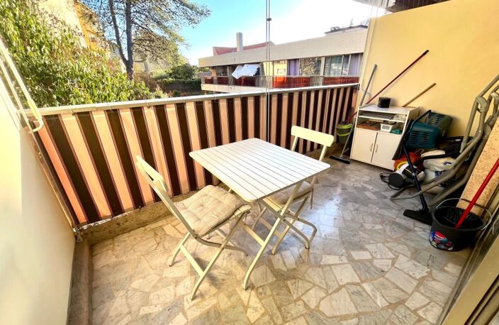 studio mairie avec belle terrasse au calme vue jardin — photo 3