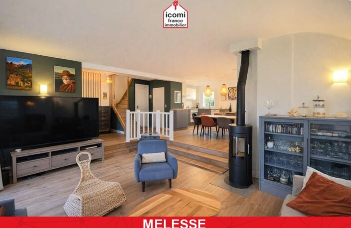 ILLE-ET-VILAINE - Melesse (35520) - A VENDRE - MAISON CONTEMPORAINE T6 DE 150M² AVEC 4/5 CHAMBRES ET ESPACE DE VIE EN REZ DE JARDIN - RARE - COUP DE COEUR - IDEAL FAMILLE — photo 2