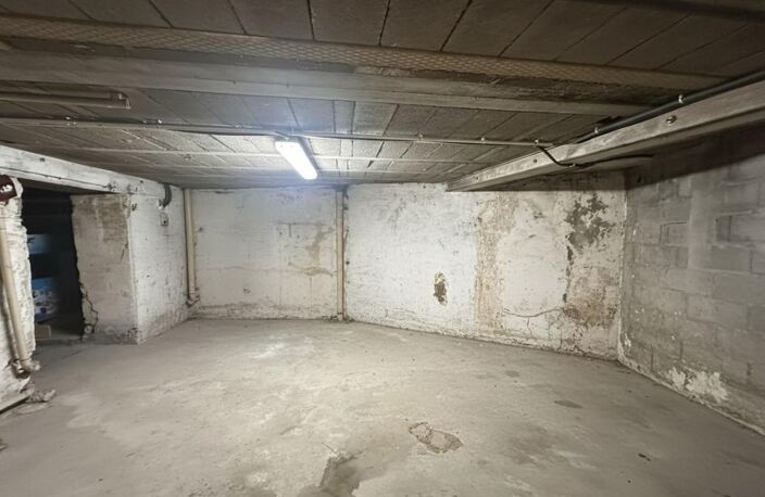 DAX – Avenue Saint Vincent de Paul –  Grand Espace de stockage sécurisé d'environ 145m² — photo 5