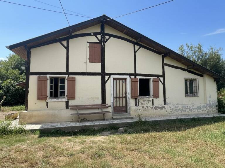 Maison de caractère du XVIᵉ siècle à rénover – Yzosse — photo 1
