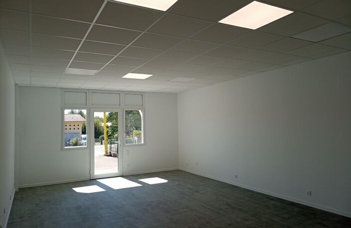 Local commercial ou profession à LOUER à Morcenx La Nouvelle (40) de 200 m2 — photo 5