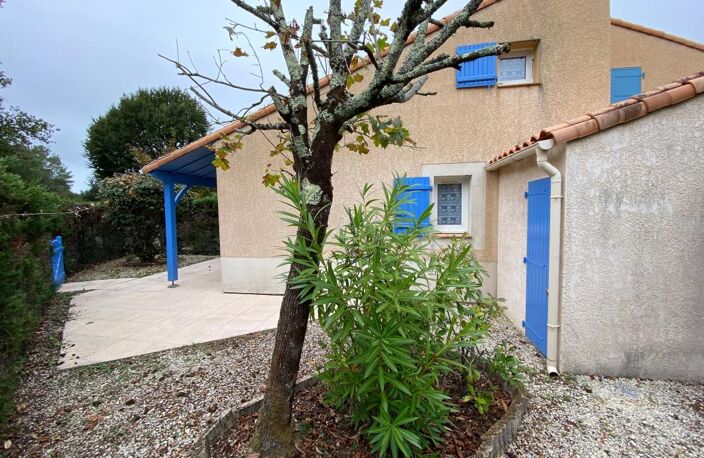 BELLE RÉSIDENCE PAYSAGÉE AVEC PISCINE — photo 2