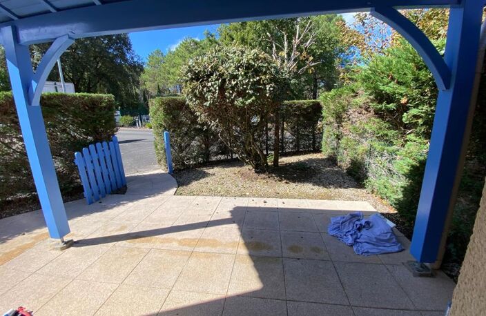 BELLE RÉSIDENCE PAYSAGÉE AVEC PISCINE — photo 3