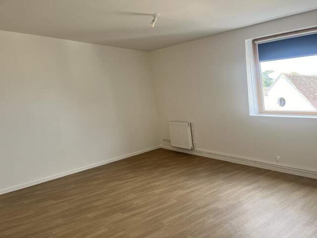 Leasing Appartement 2  pièces 47 m² La Châtre — photo du bien