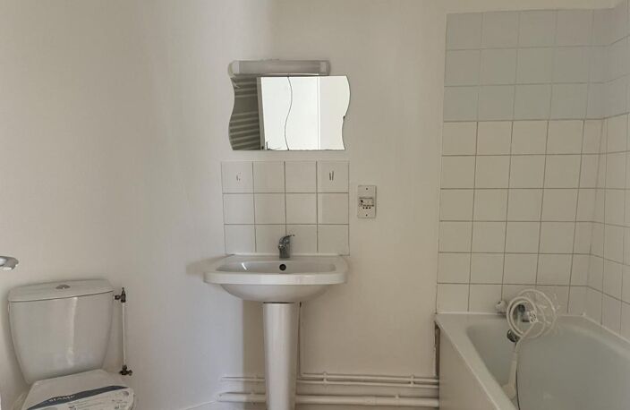 Leasing Appartement 2  pièces 47 m² La Châtre — photo 4