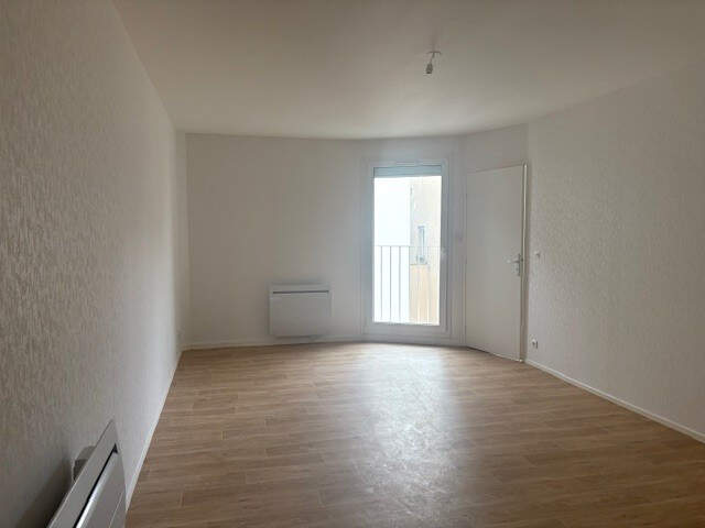 Leasing Appartement 3  pièces 61 m² La Châtre — photo du bien