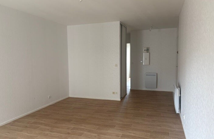 Leasing Appartement 3  pièces 61 m² La Châtre — photo 2