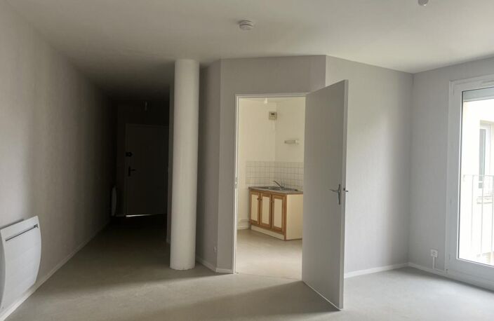 Leasing Appartement 3  pièces 63 m² La Châtre — photo 2