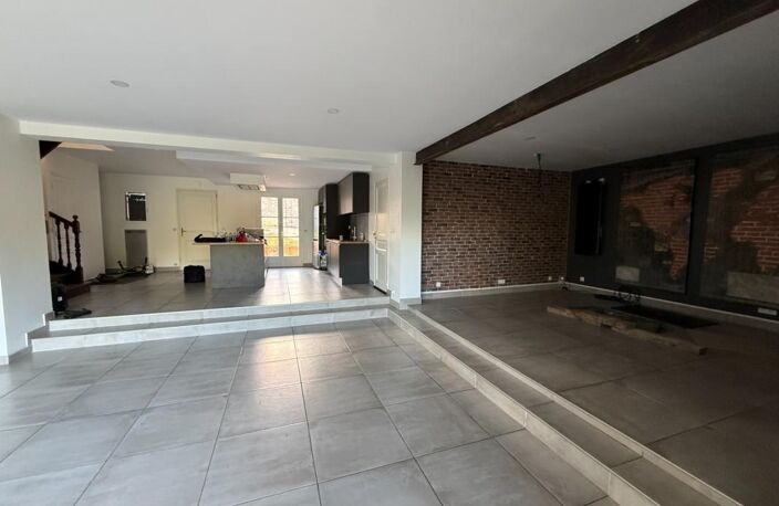 PONTOISE – 174 M² HABITABLES ET 70 M² DE COMBLES : IMAGINEZ LA SUITE ! — photo 4