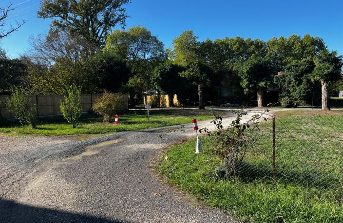 Maison lumineuse et évolutive de 4 pièces sur jardin clos avec fort potentiel d'agrandissement à PESSAC proche Haut Leveque (33) — photo 2