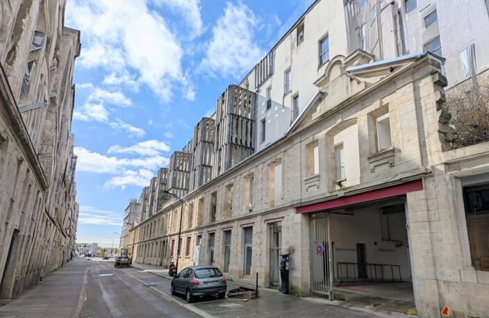 Exclusivité! Quartier Chartrons Appartement à vendre 3 pièces 76m2 dernier étage avec magnifique terrasse 50m2 BORDEAUX (33) — photo 2