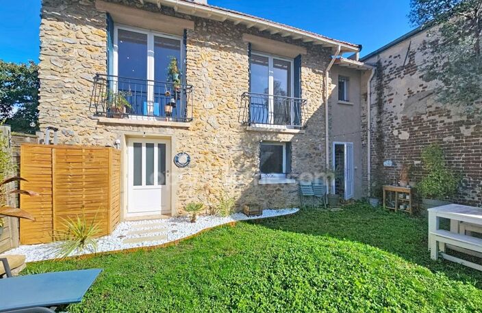 Maison de ville 3 pièces avec garage et jardin à vendre à CARRIERES SOUS POISSY (78) — photo 2