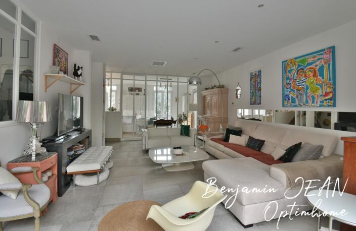 BÉZIERS – QUARTIER DES ARÈNES – MAISON D’EXCEPTION AVEC DOUBLE GARAGE, TERRASSE ET PISCINE — photo 3