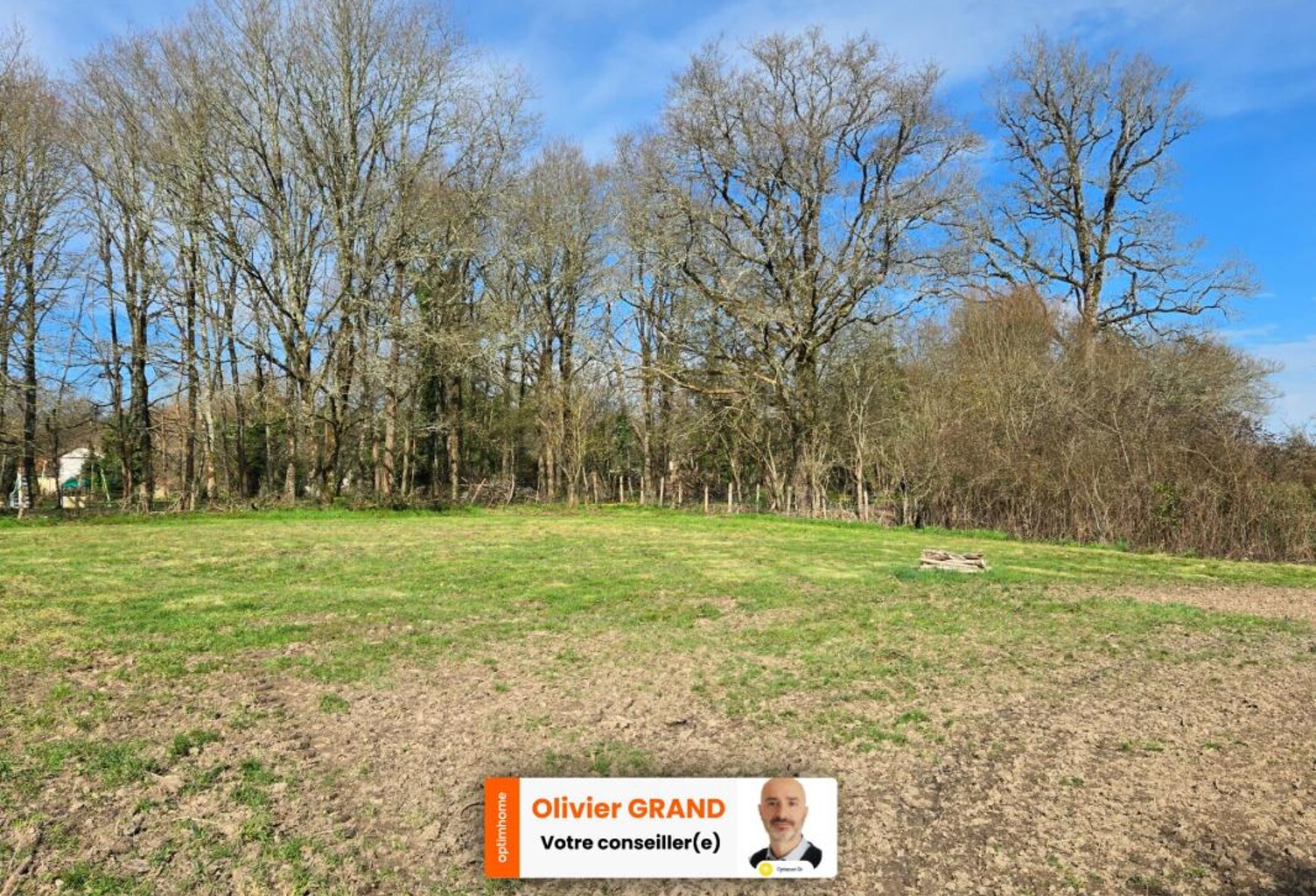 TERRAIN PLAT - CALME - ENVIRONNEMENT CAMPAGNE — photo 1