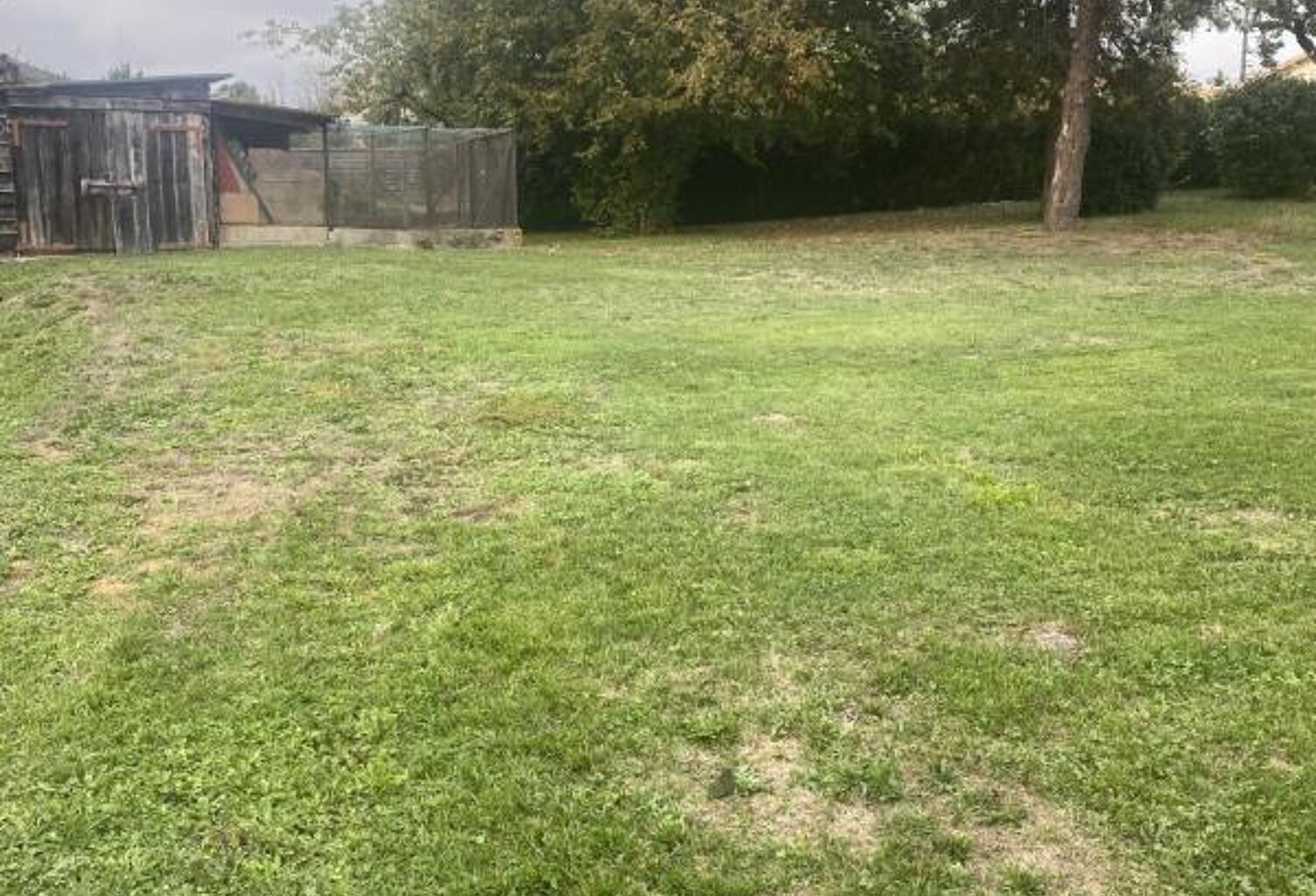 Beau Terrain de 542 m² commune de Fontaine le Comte — photo 1