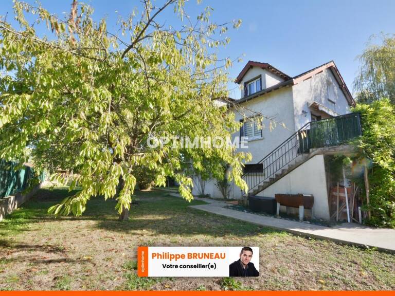 Maison 4 chambres avec grand jardin et espaces de rangement à Saussay — photo 1