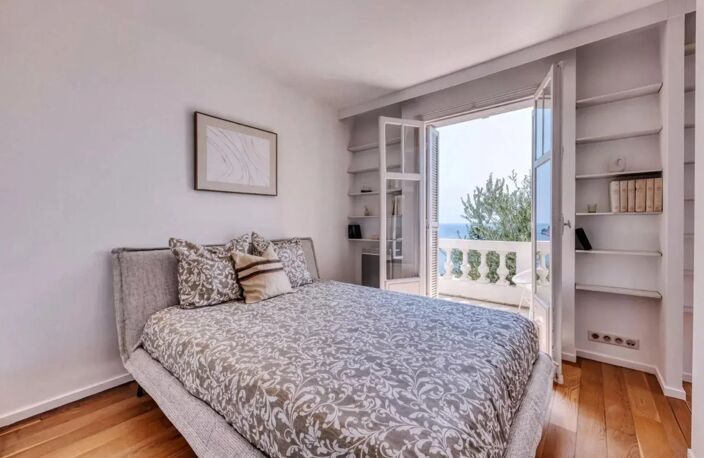 Eze bord de Mer, villa de charme, belle vue mer. — photo 4