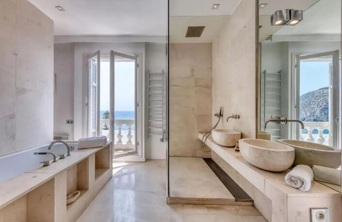 Eze bord de Mer, villa de charme, belle vue mer. — photo 5