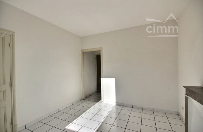 APPARTEMENT F2 + GRENIER -LE TEIL- — photo 2