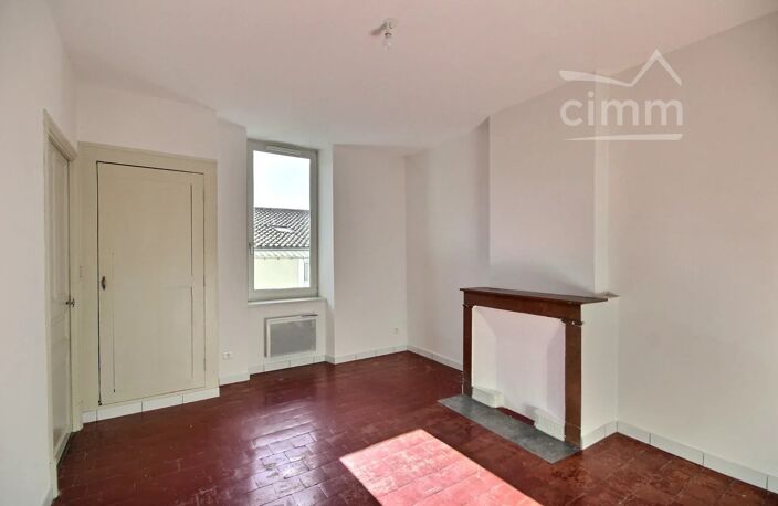 APPARTEMENT F2 + GRENIER -LE TEIL- — photo 5