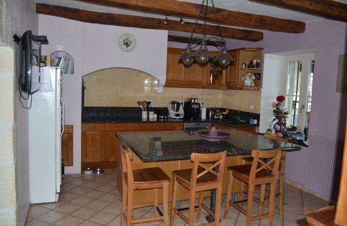 Appartement de 180m2 à louer sur Nevy-lès-Dole — photo 2