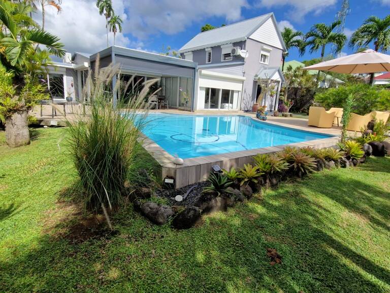 Magnifique villa de standing avec piscine sur 760 m² de terrain — photo 1