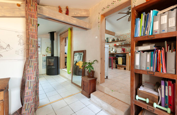 Vielle-Tursan – Une maisonnette singulière au cœur d’un terrain boisé de 4 800 m² — photo 5