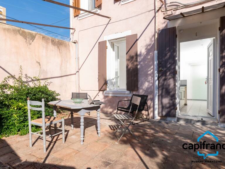 Toulon Escaillon T2 (33m2) entièrement rénové, plein pied, petite résidence, calme, sans vis à vis — photo 1