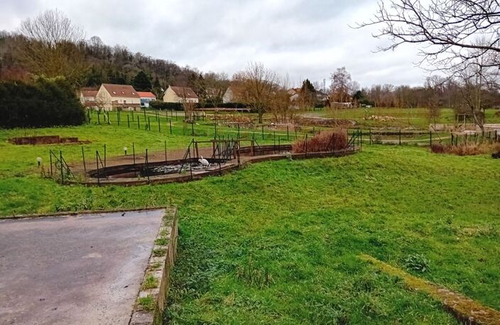 Maison de 400m2 à louer sur Bourg-et-Comin — photo 2