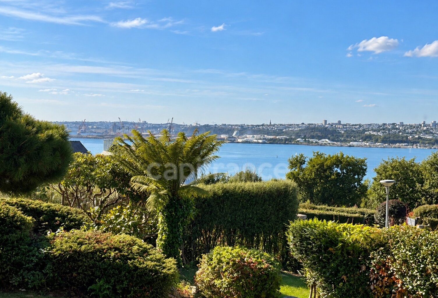 EXCLUSIVITE! PLOUGASTEL DAOULAS - VUE MER À 180° – EMPLACEMENT EXCEPTIONNEL — photo 1