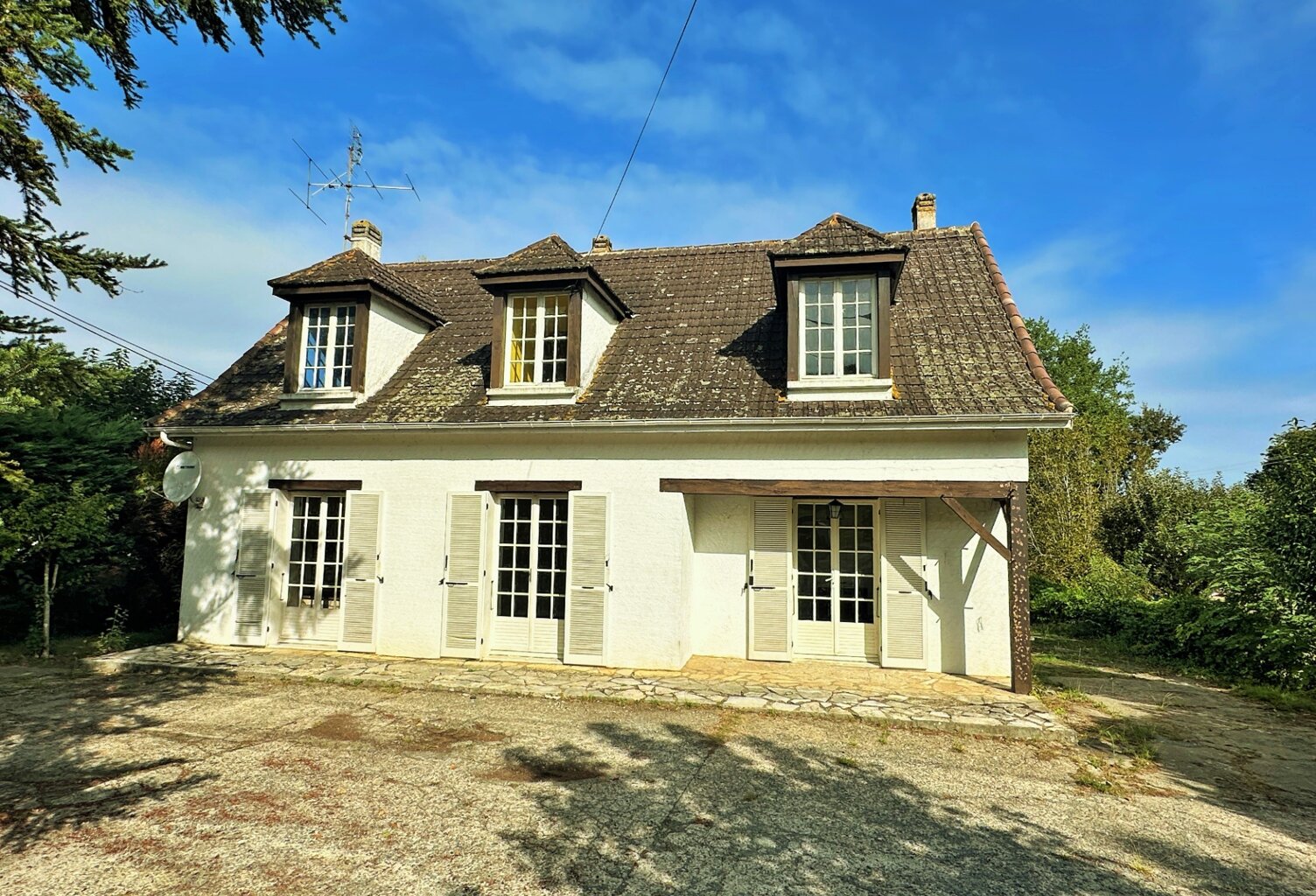 Maison à vendre 6 pièces VARENNES (24) — photo 1