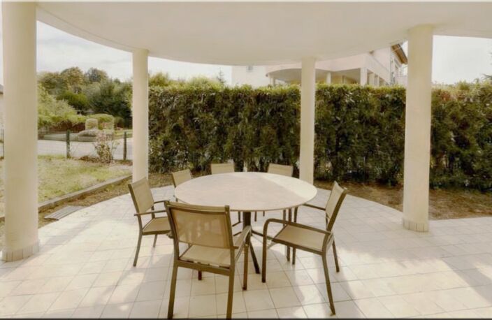 Appartement à vendre 3 pièces FERNEY VOLTAIRE (01)   87 m² habitables avec terrasse de 100 m² et jardin privatif — photo 2
