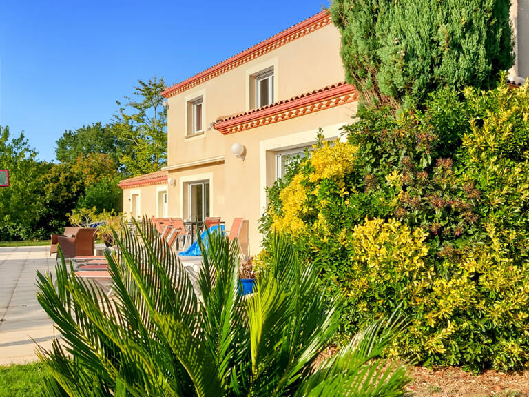 Maison à vendre 7 pièces MONTAUBAN (82), 6 chambres, double garage, piscine, terrain cloturé sur 2326m² de terrain — photo 1