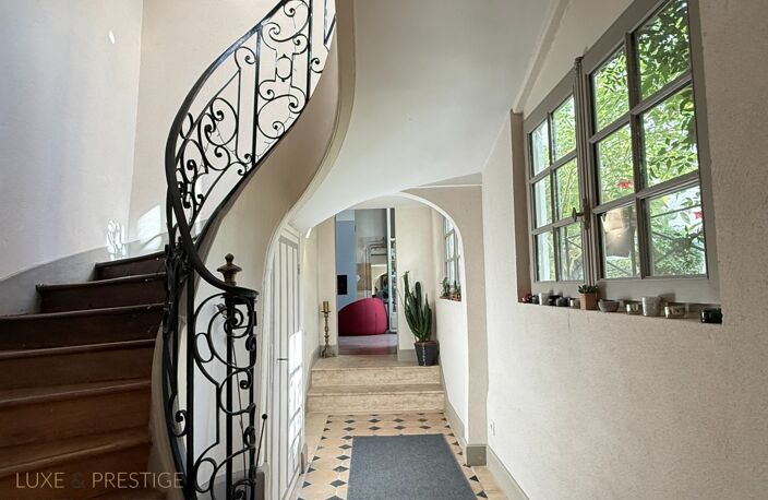 Orleans centre historique, maison hotel particulier, a vendre,  jardin et dependances — photo 2