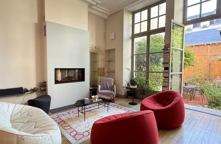 Orleans centre historique, maison hotel particulier, a vendre,  jardin et dependances — photo 3