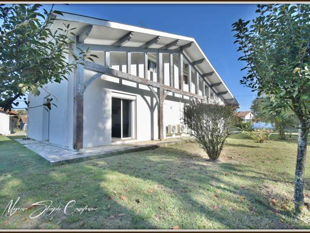 Maison Landaise à vendre 6 pièces de 155 m² MAGESCQ (40) avec piscine  et photovoltaïques — photo du bien