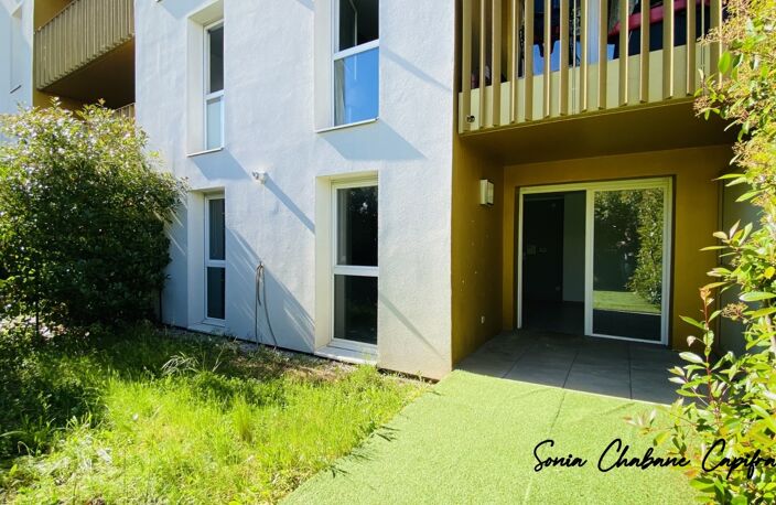 Appartement à louer 2 pièces SAINT PRIEST (69) Quartier Revaison avec jardin et garage Résidence 2015 — photo 4