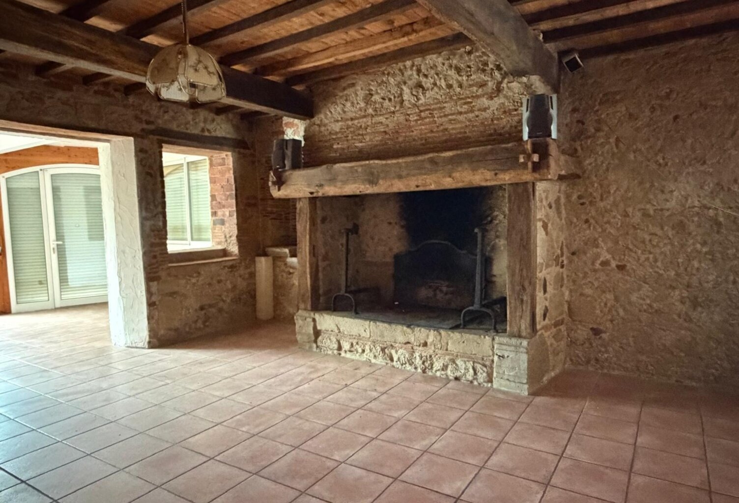 PLAISANCE (32) proche: propriete rurale composée d'une maison 200m2 restaurée, une maison à renover 100m2, deux petites maison colombages, hangar simple , terrain 7.000m2 sans voisin — photo 1