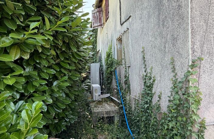 PLAISANCE (32) proche: propriete rurale composée d'une maison 200m2 restaurée, une maison à renover 100m2, deux petites maison colombages, hangar simple , terrain 7.000m2 sans voisin — photo 4