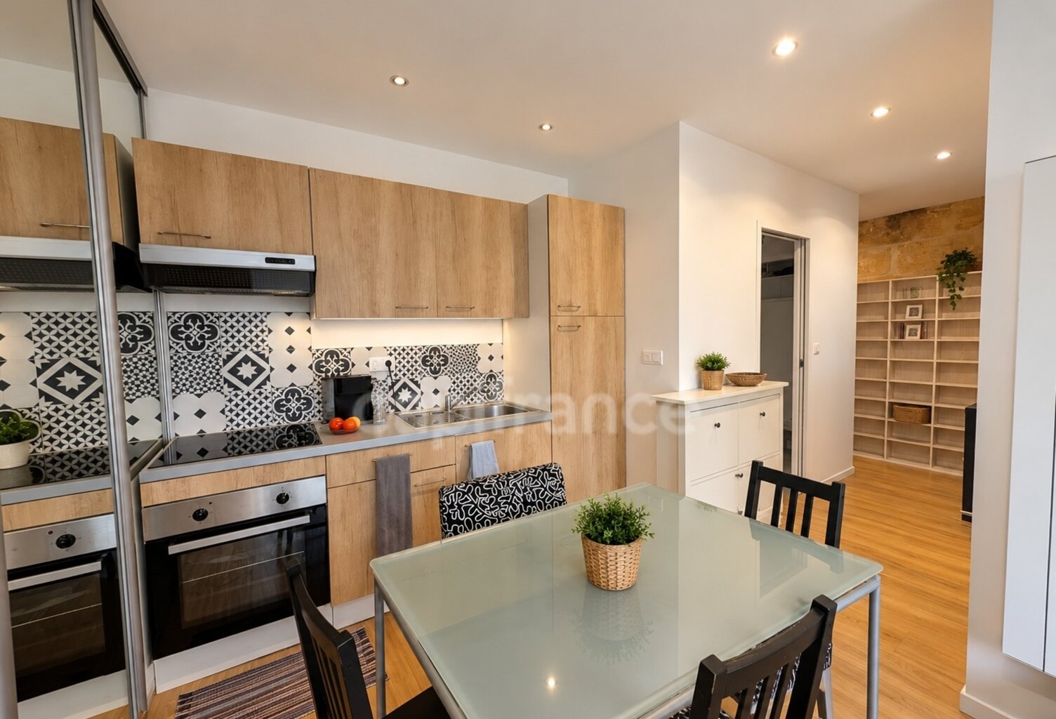 Appartement à vendre 2 pièces BORDEAUX BASTIDE (33) - Stalingrad — photo 1