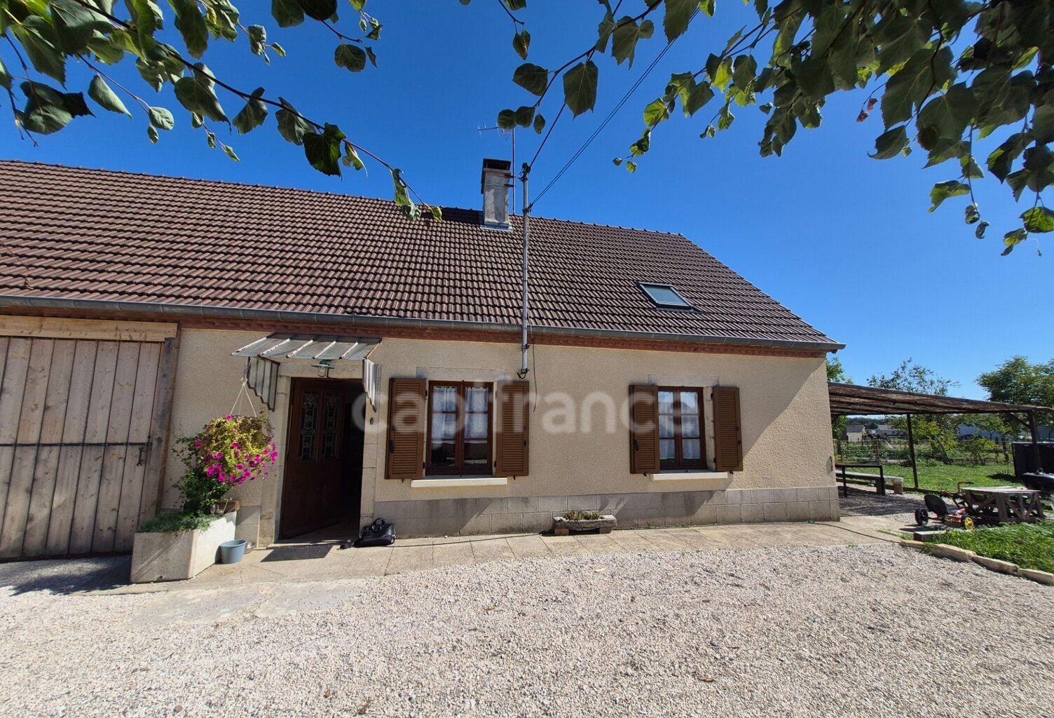 Maison à vendre 5 pièces LE DESCHAUX (39) — photo 1
