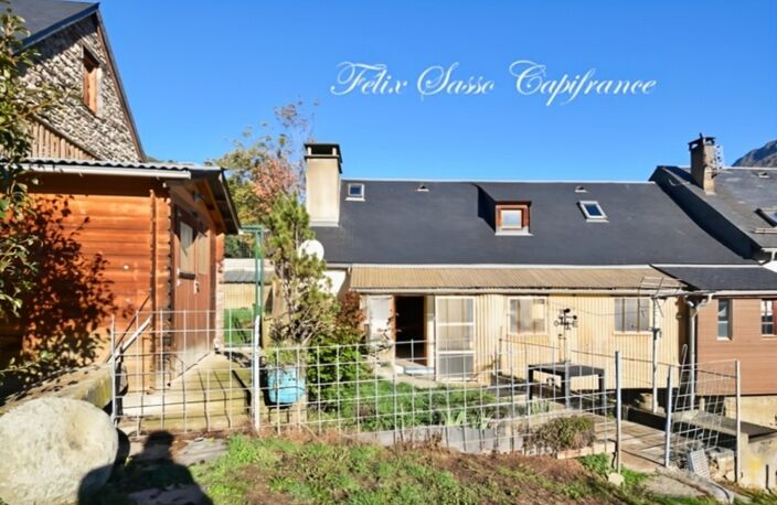 Sazos 65,  maison de village de 70 m² à rénover avec jardin et vue panoramique sur les montagnes ! — photo 2