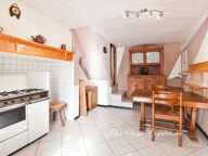 Sazos 65,  maison de village de 70 m² à rénover avec jardin et vue panoramique sur les montagnes ! — photo 4