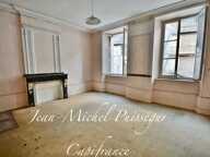 Dpt Haute Garonne (31), à vendre SAINT BEAT Immeuble  2 Locaux professionnels + 7 Appartements + Cour — photo 2