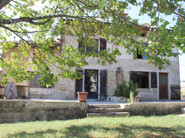 Maison à vendre 7 pièces - VAL SURAN (39)