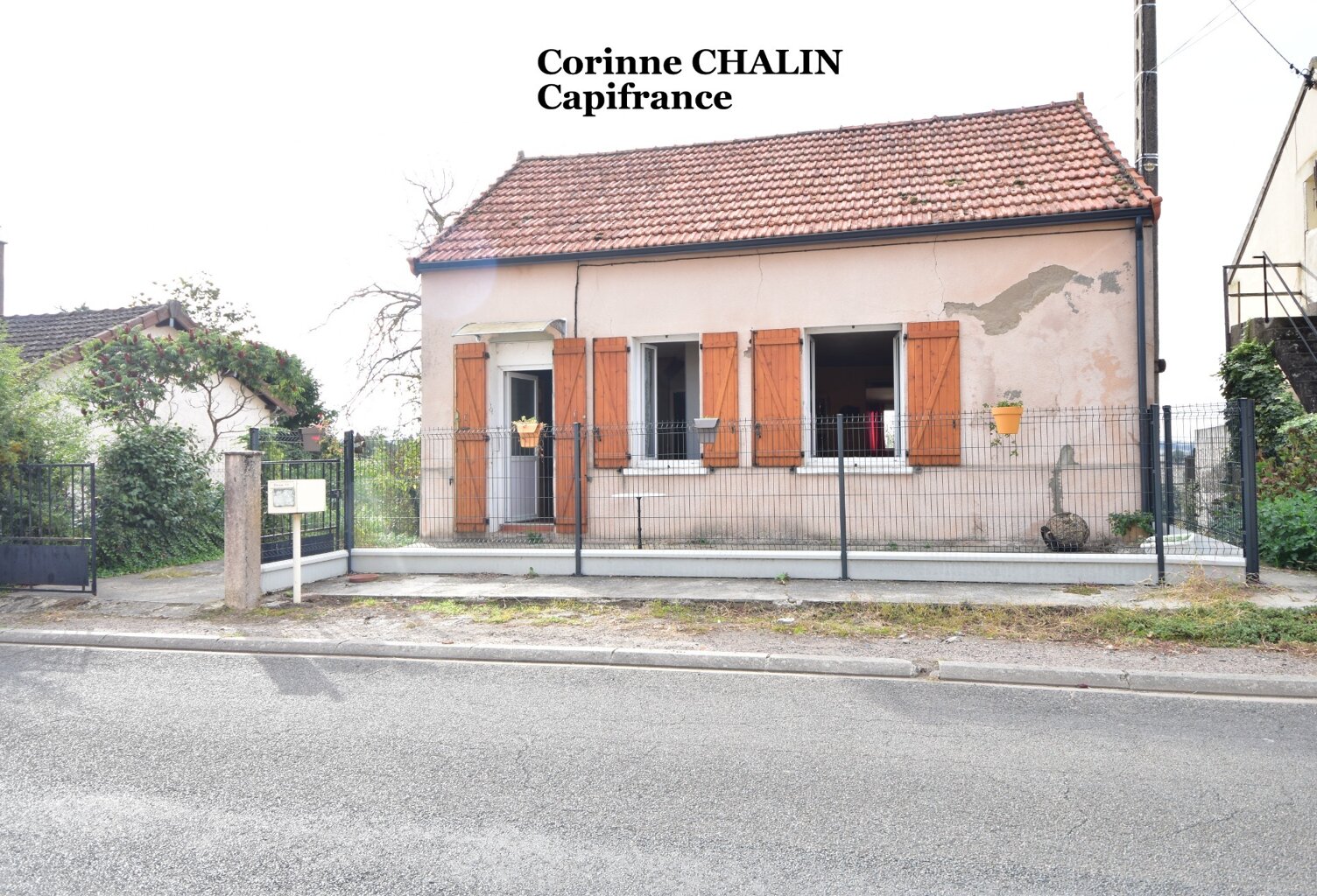 Maison à vendre 7 pièces 100m2 MONTCOMBROUX LES MINES (03) — photo 1