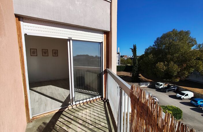 DIJON Appartement T2 - 50m² - Dernier étage - Balcon - Parking — photo 2