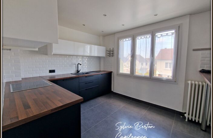 Location Tremblay en France appartement T3 de 68 m²  avec grand jardin commun — photo 2