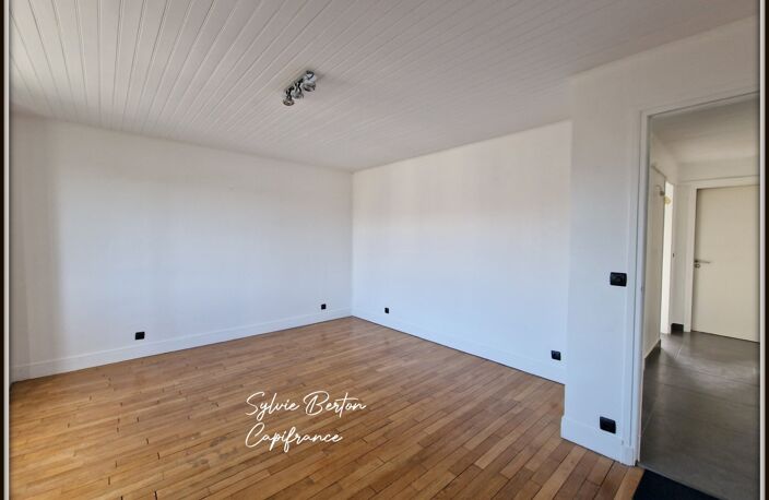 Location Tremblay en France appartement T3 de 68 m²  avec grand jardin commun — photo 3